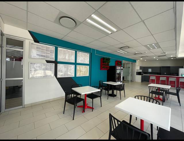2,095M² OFFICE TO LET IN BRYANSTON